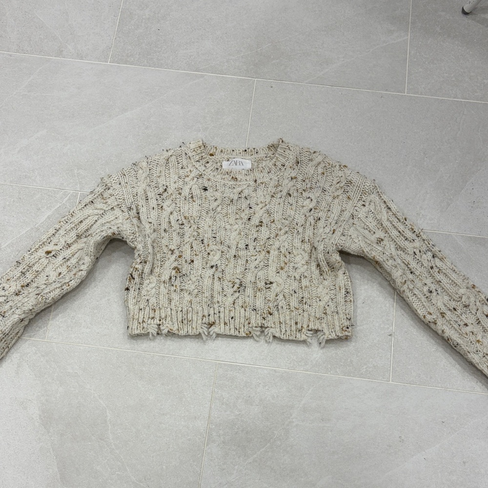 Zara Speckled Cream Cable Knit Sweater